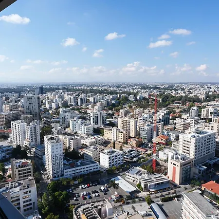 Апартаменты 360 Sky Residence, Gym & Pool - 26th Floor