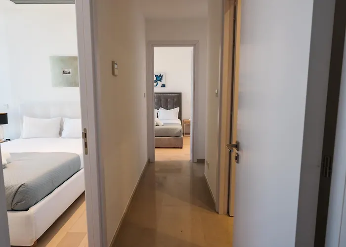 360 Sky Residence, Gym & Pool - 26th Floor ニコシア