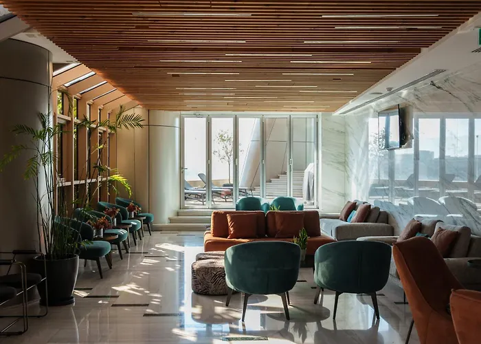 360 Sky Residence, Gym & Pool - 26th Floor